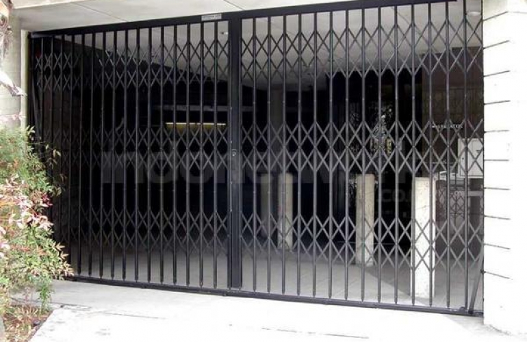 Scissor Gates Commercial Entry Service San Diego