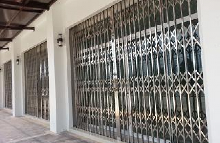 Scissor Gates Commercial Entry Service San Diego